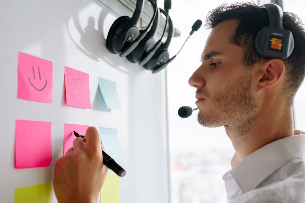 The Feedback Advantage How AI Listens to Customer Voice